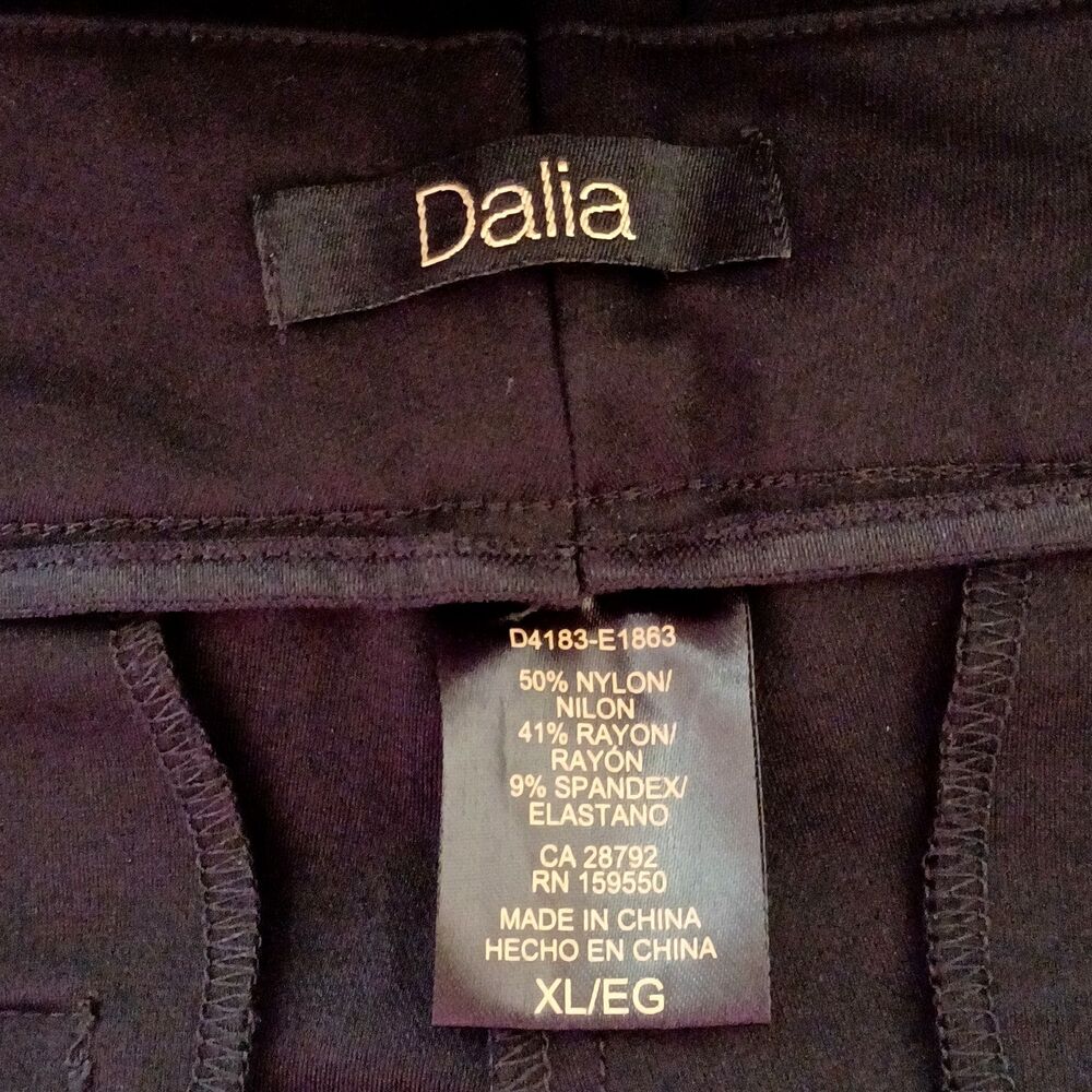 Dalia Women’s XL Black Straight Leg Dress Pants Flat Front Stretch Back Pockets - Picture 11 of 12